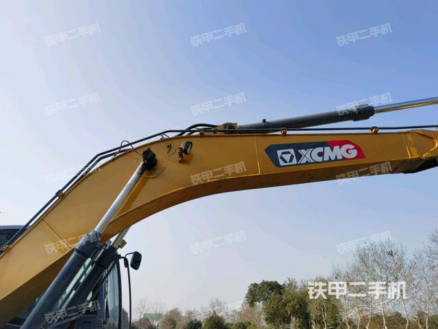 大臂整体 右侧（工作和回转装置）