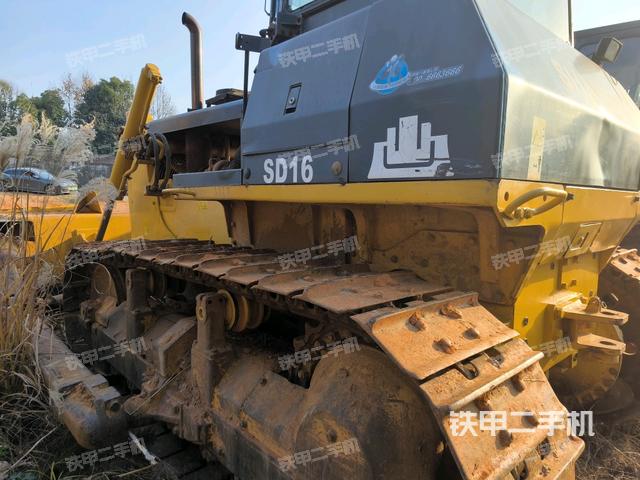 左后45°（推土機(jī)整車外觀）