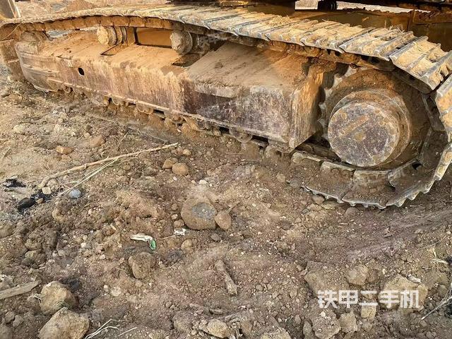 單側履帶整體(整機外觀) 單側履帶整體(整機外觀)