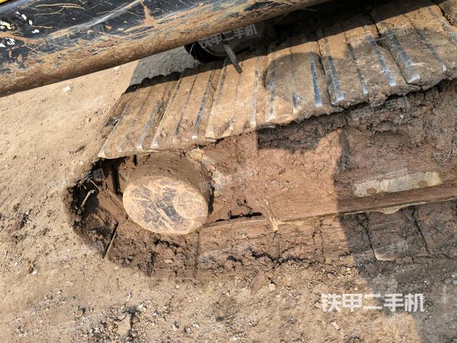 右側(cè)履帶整體（行走機(jī)構(gòu)）