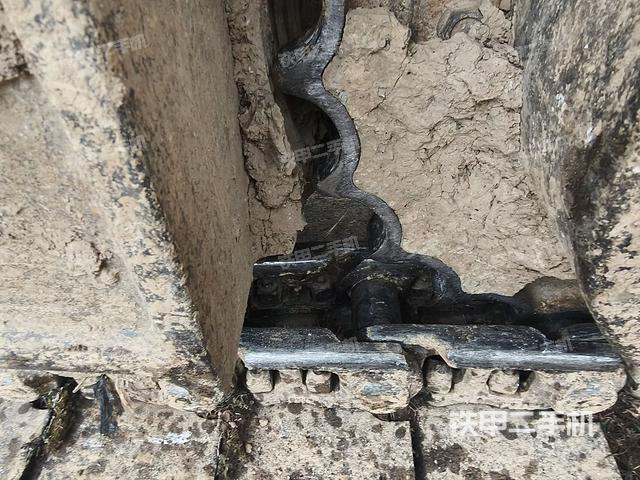 单侧履带整体（整机外观）