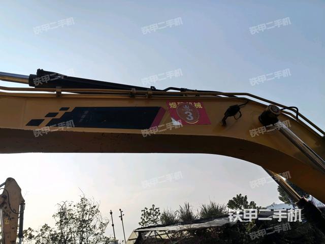 大臂油缸整體?豎拍（工作和回轉(zhuǎn)裝置）