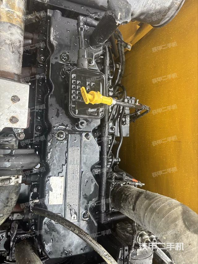 发动机整体俯视（整机外观）