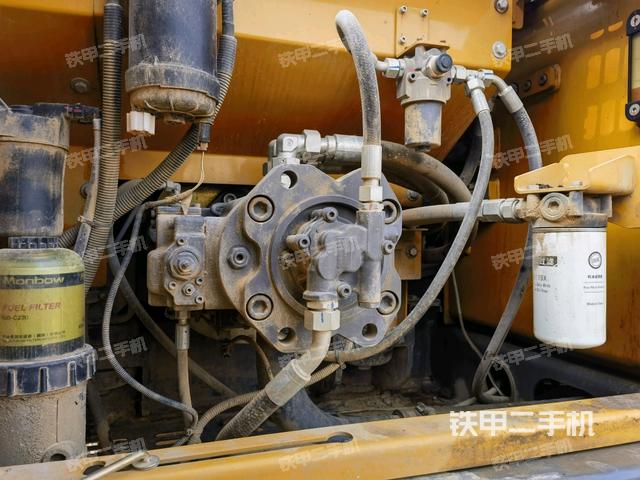 液压泵斜45 左（大件舱室）