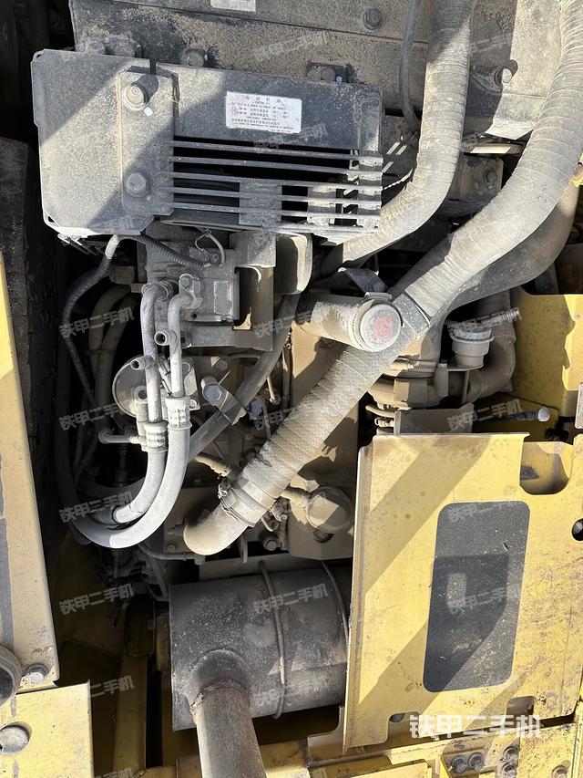 發(fā)動機(jī)整體俯視（整機(jī)外觀）