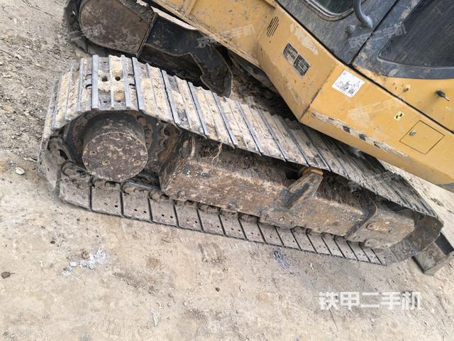 左側(cè)履帶整體?（行走機(jī)構(gòu)）