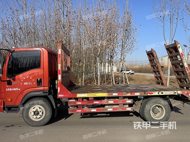 整機(jī)右側(cè)（設(shè)備外觀及核心部件）