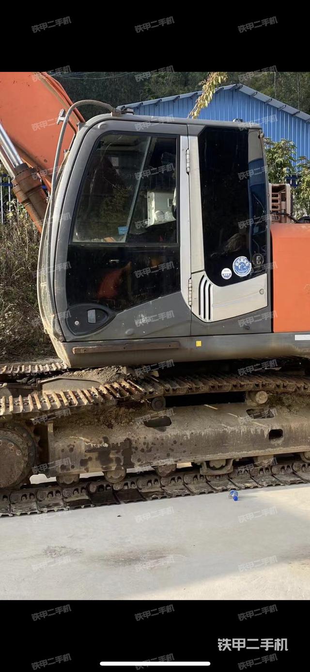 駕駛室整體（整機(jī)外觀）