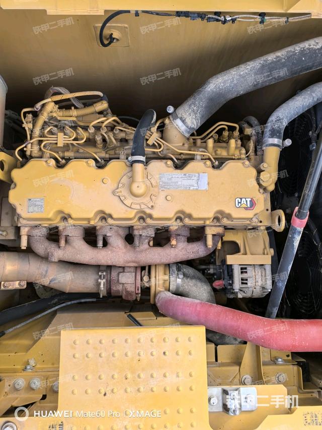 發(fā)動(dòng)機(jī)整體俯視（整機(jī)外觀）