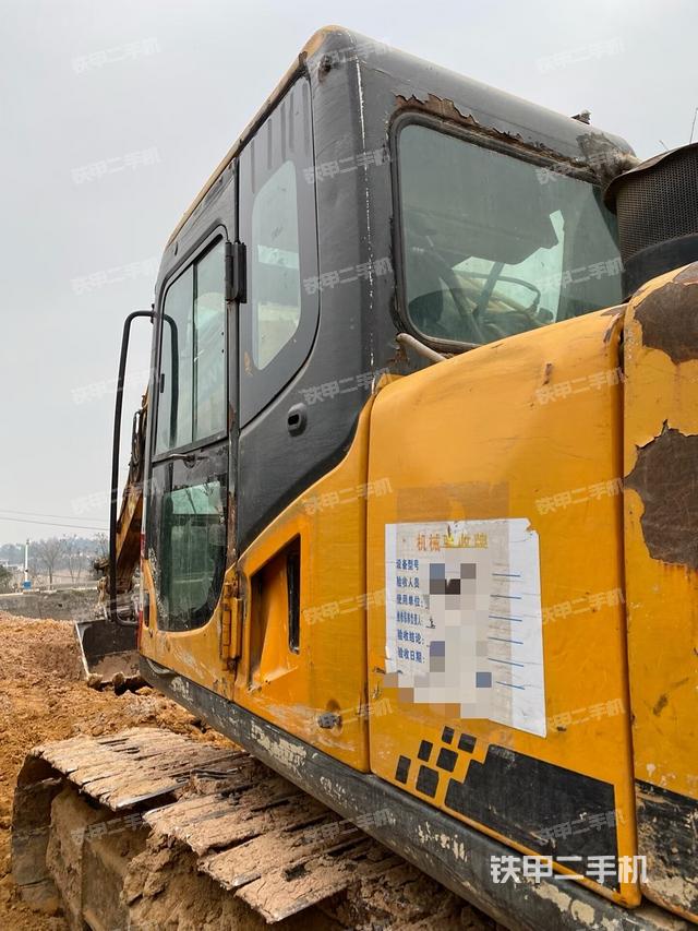 駕駛室左后45度（駕駛室部分）