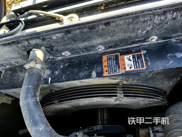 水箱+風(fēng)扇特寫(上車部件) 水箱+風(fēng)扇特寫(上車部件)