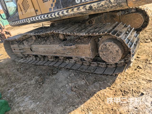 左側(cè)履帶整體?（行走機(jī)構(gòu)）