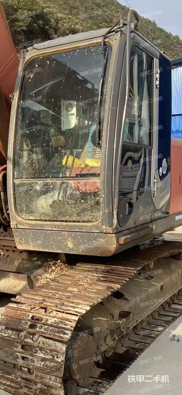 駕駛室頂部（整機(jī)外觀）