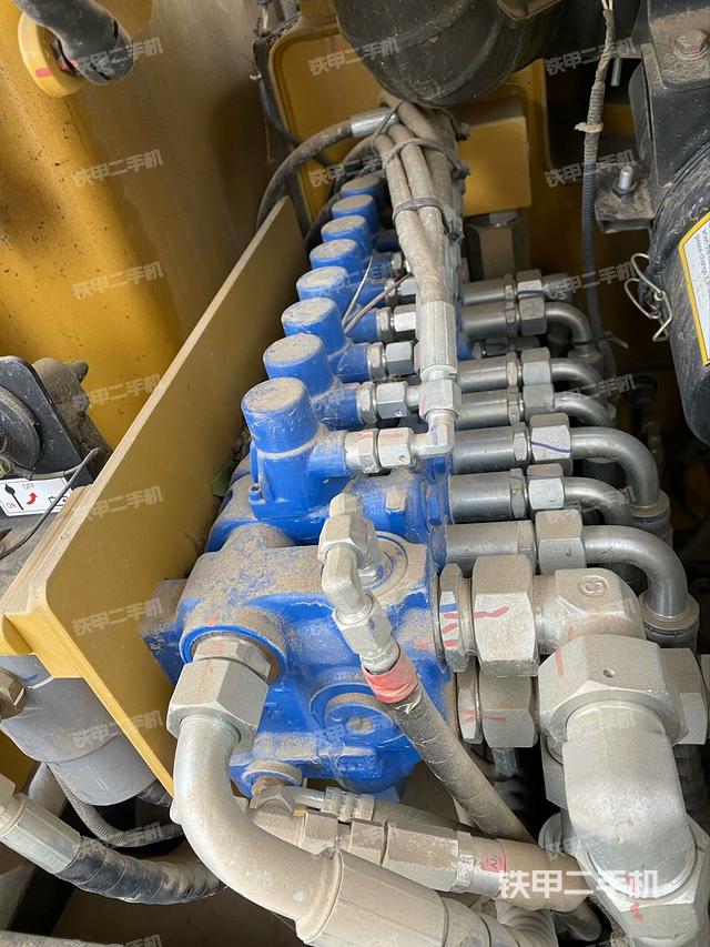 分配閥（上車部件）