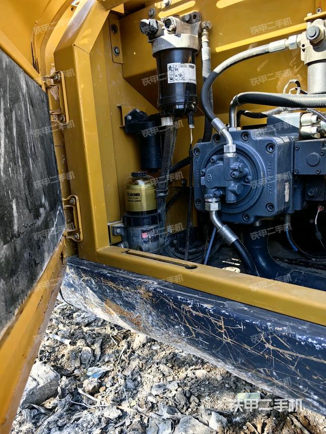 液壓泵斜45?左（大件艙室）