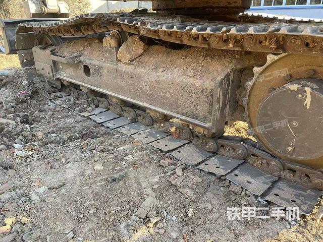 右側(cè)履帶整體?（行走機構(gòu)）