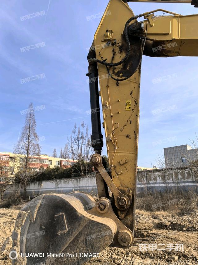 大臂整體?右側(cè)（工作和回轉(zhuǎn)裝置）