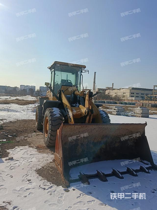 工作裝置整體（整機(jī)外觀及大件）