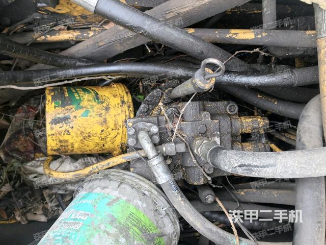 回轉(zhuǎn)馬達(dá)（上車部件）