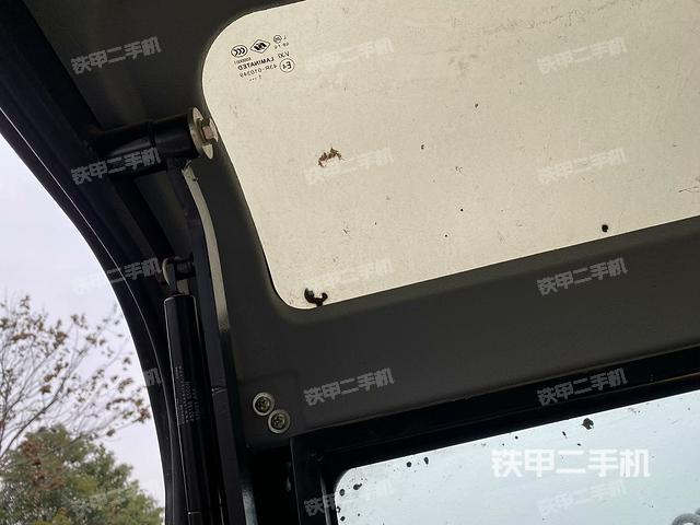 后窗玻璃角標(biāo)（駕駛室部分）