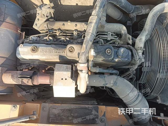 發(fā)動機整體俯視(整機外觀) 發(fā)動機整體俯視(整機外觀)