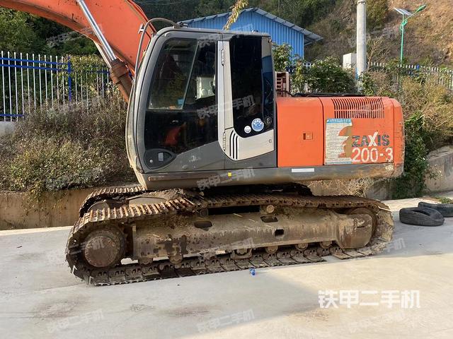 單側(cè)履帶整體（整機(jī)外觀）