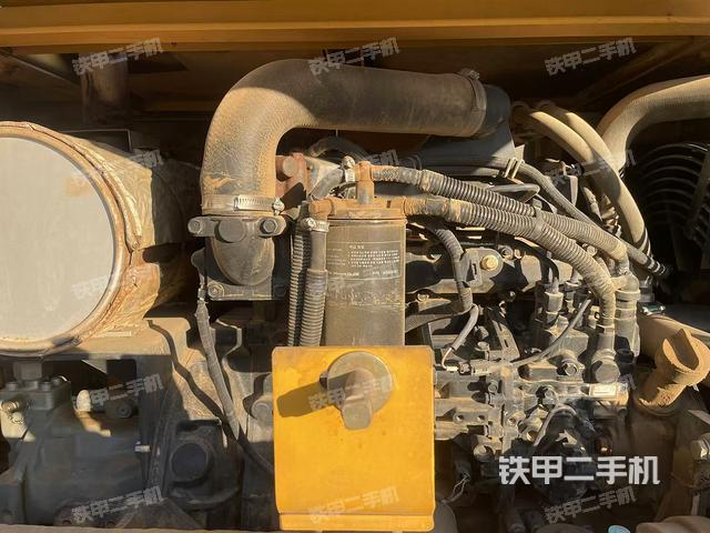 發(fā)動(dòng)機(jī)室（上車部件）