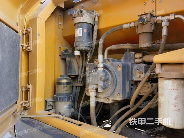 液壓泵室(大件艙室) 液壓泵室(大件艙室)