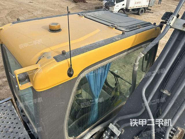 駕駛室頂部（整機(jī)外觀）