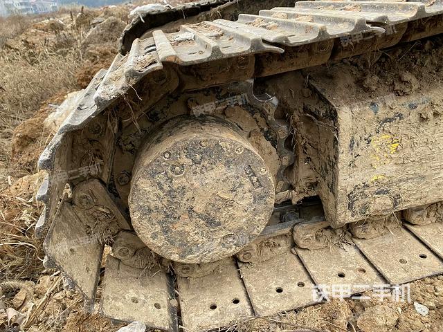 右驅(qū)動(dòng)輪（行走機(jī)構(gòu)）