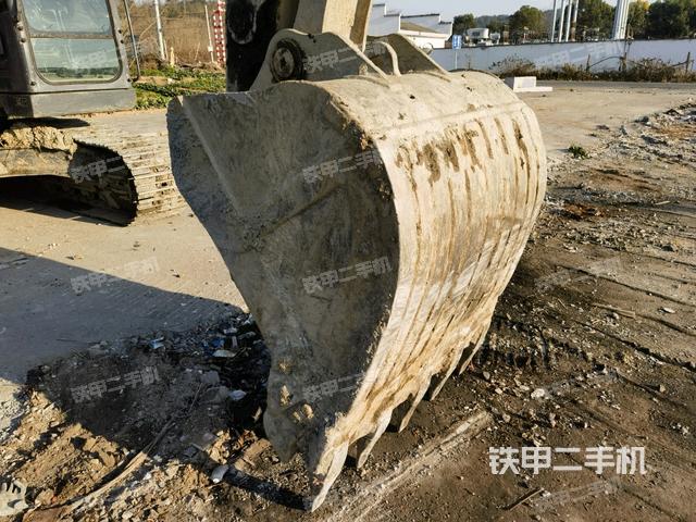 鏟斗45度(工作和回轉(zhuǎn)裝置) 鏟斗45度(工作和回轉(zhuǎn)裝置)