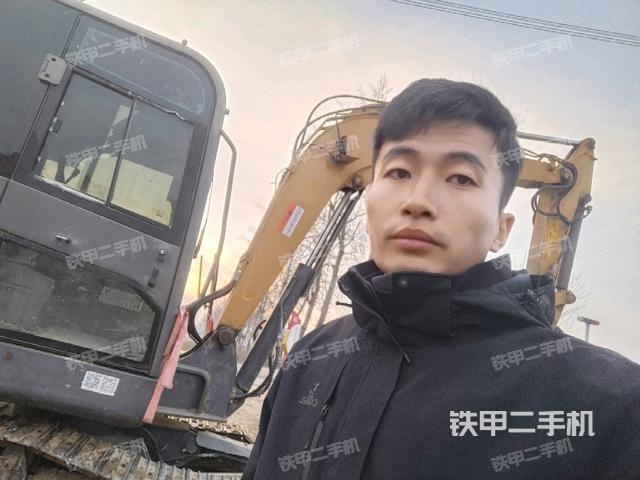 雷沃重工FR60E挖掘机的设备实拍-第1张实拍照片