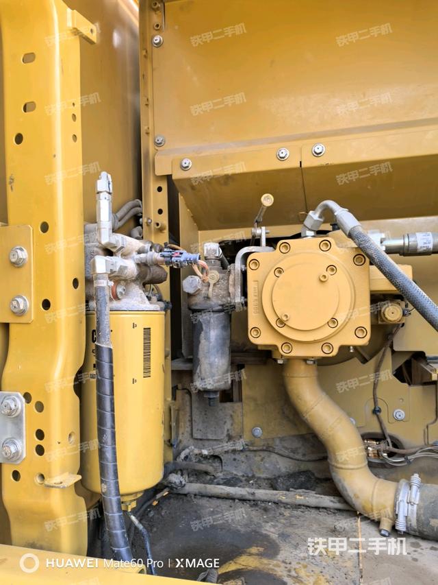 電瓶（大件艙室）