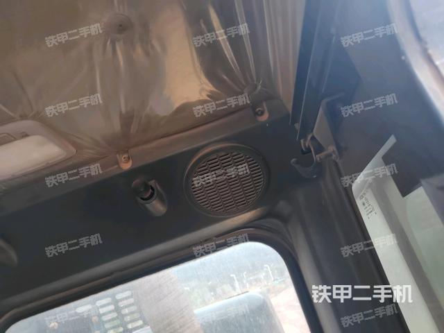 駕駛室左前45度（駕駛室部分）