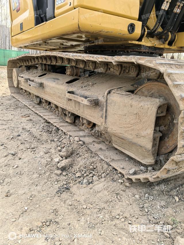 單側(cè)履帶整體（整機(jī)外觀）