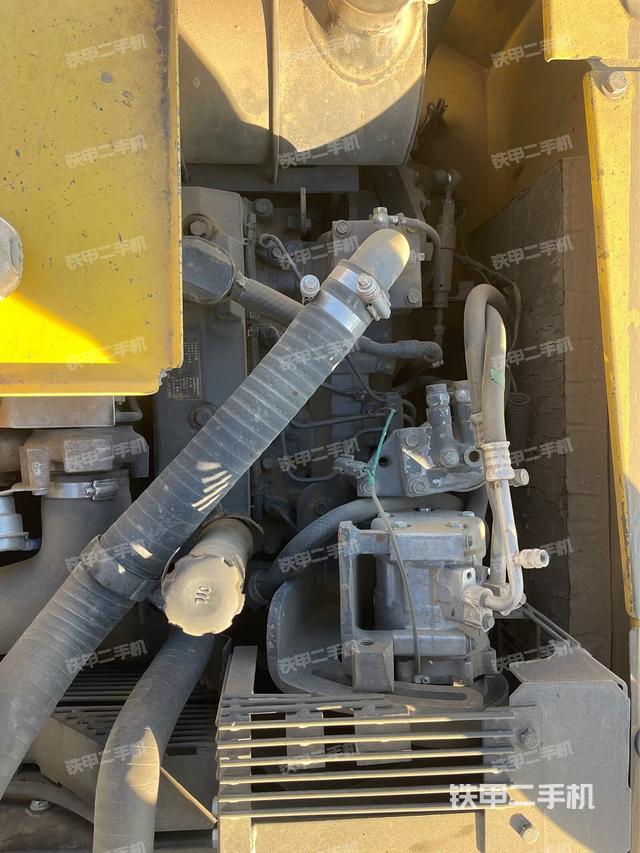 發(fā)動(dòng)機(jī)整體俯視(整機(jī)外觀) 發(fā)動(dòng)機(jī)整體俯視(整機(jī)外觀)