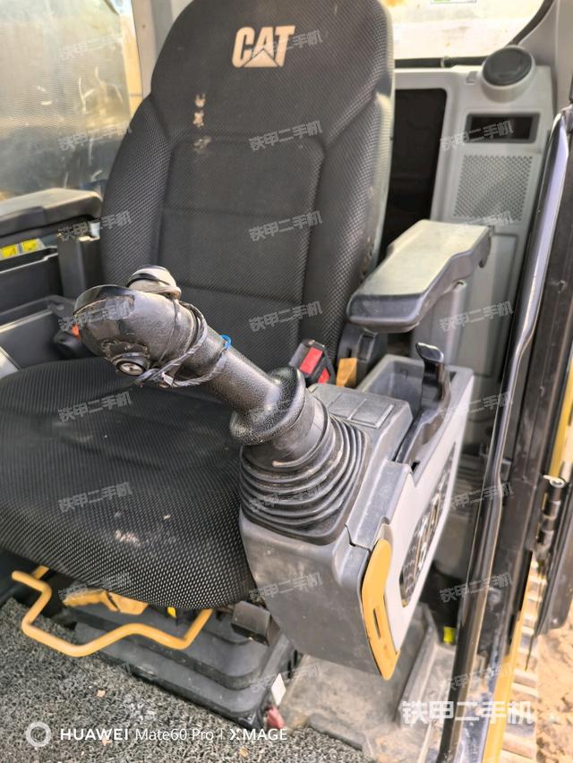 后窗玻璃角標(biāo)（駕駛室部分）