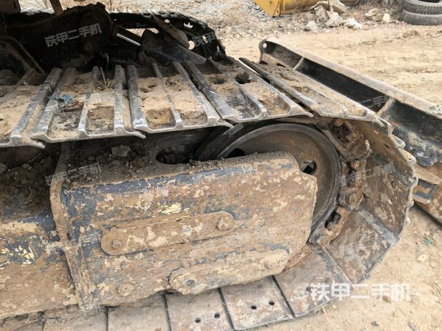 左側(cè)行走馬達(dá)蓋板（行走機(jī)構(gòu)）