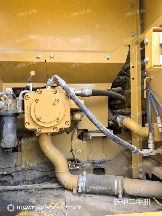 液壓泵斜45?右（大件艙室）