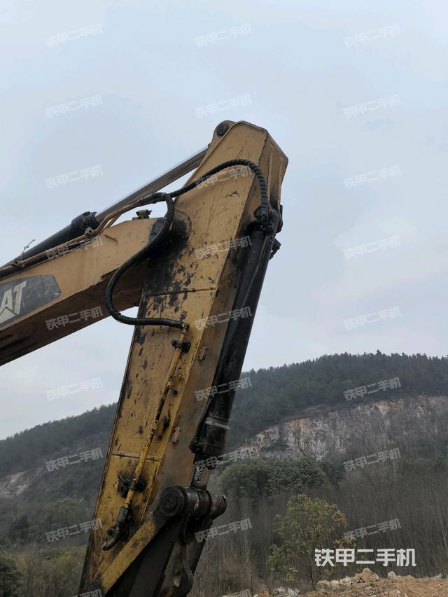 小臂整體右前（工作和回轉(zhuǎn)裝置）