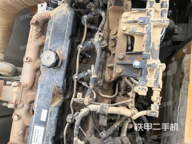 氣門室蓋螺絲特寫(上車部件) 氣門室蓋螺絲特寫(上車部件)