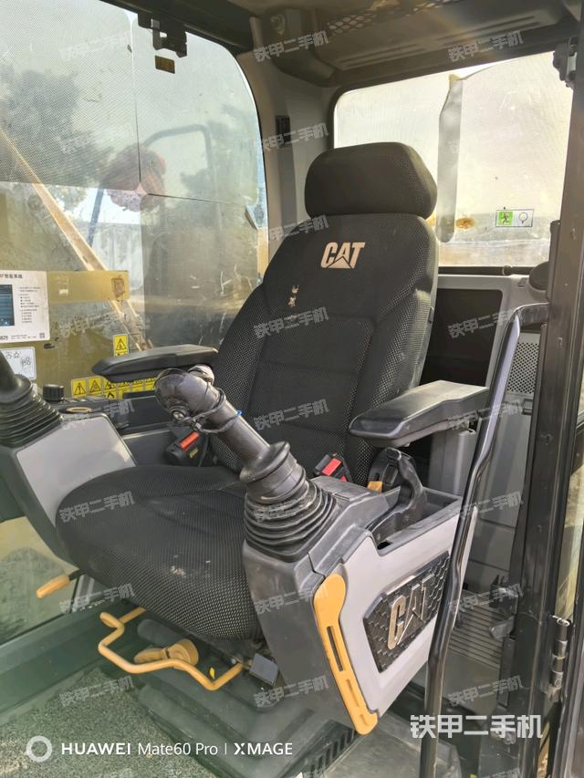 座椅后部（駕駛室部分）