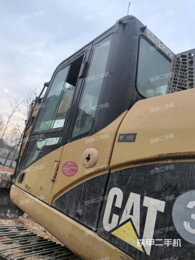 駕駛室左后45度（駕駛室部分）