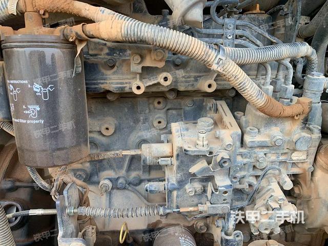 發(fā)動機(jī)整體俯視（整機(jī)外觀）