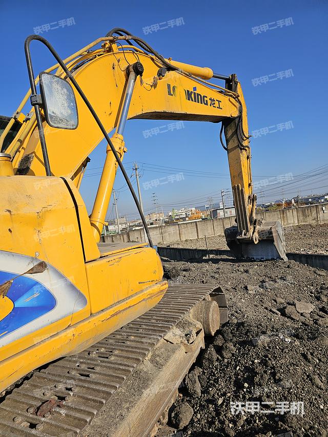 整機右后45°(整機外觀) 整機右后45°(整機外觀)