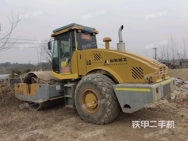 左后45°（壓路機(jī)整機(jī)外觀）