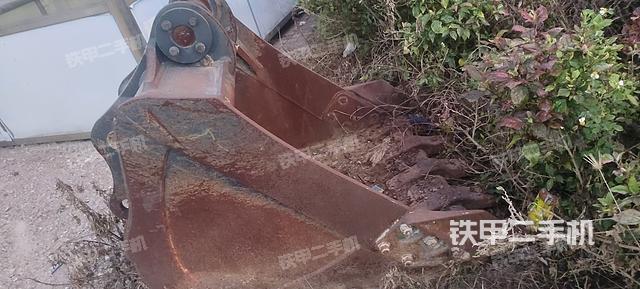 整机右后45°（设备外观及核心部件）