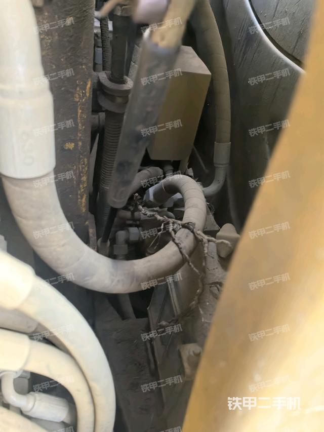 回轉(zhuǎn)馬達(dá)（上車部件）