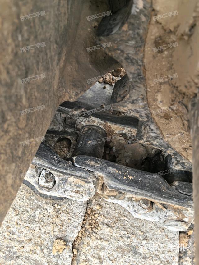 左側(cè)行走馬達(dá)蓋板（行走機(jī)構(gòu)）