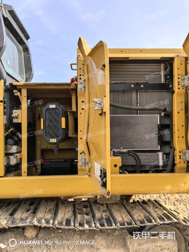 散熱器正面（大件艙室）